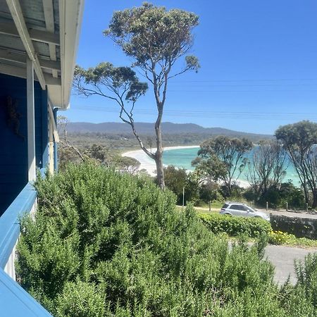 Binalong Beach Cottage Beachfront At Bay Of Fires Next To Restaurant Binalong Bay المظهر الخارجي الصورة